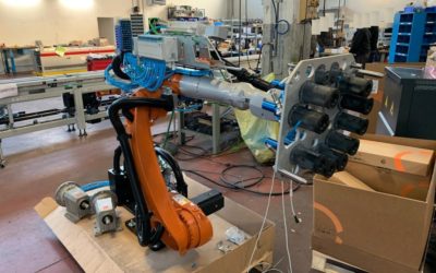 Isola Robot (Kuka) Industria 4.0, Estrazione stampati in gomma – Automotive