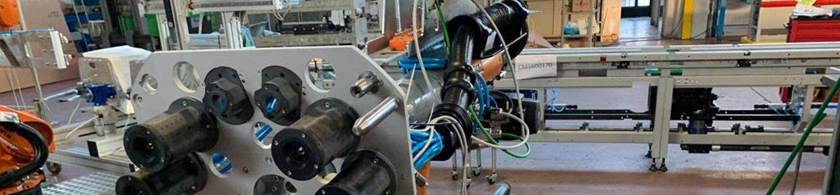 Robot ed automazioni su misura per lavorazione e stampaggio materie plastiche.